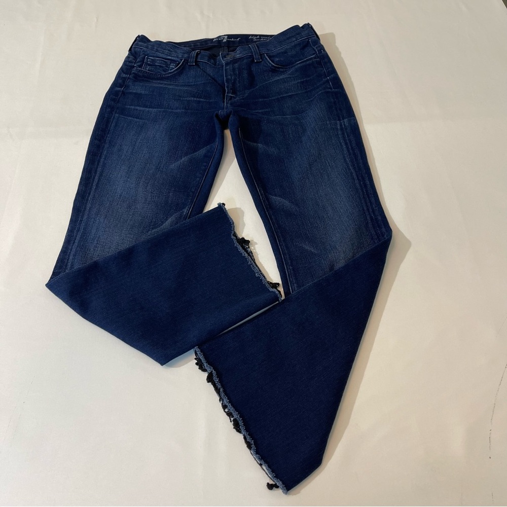 7 FOR ALL MANKIND WOMENS JESNS SIZE 28 , LIKE NEW CONDITION. PREOWNED